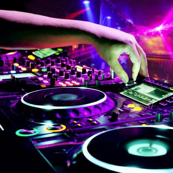 dj mita